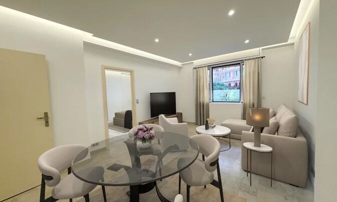 Apartment Monaco, Port