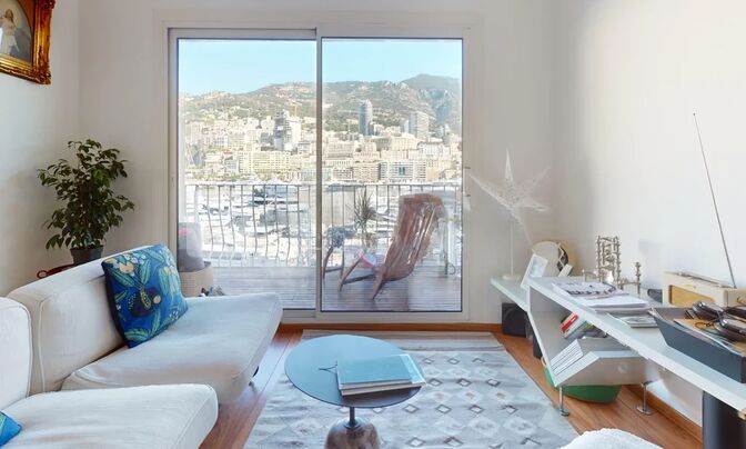 Apartment Monaco, Port