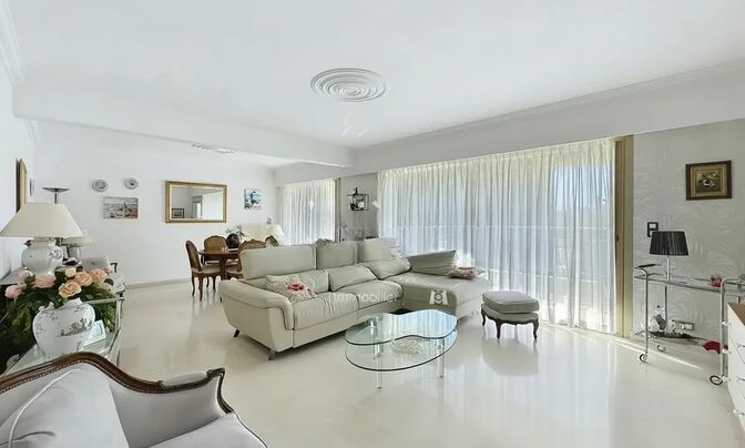 Villa Cannes République