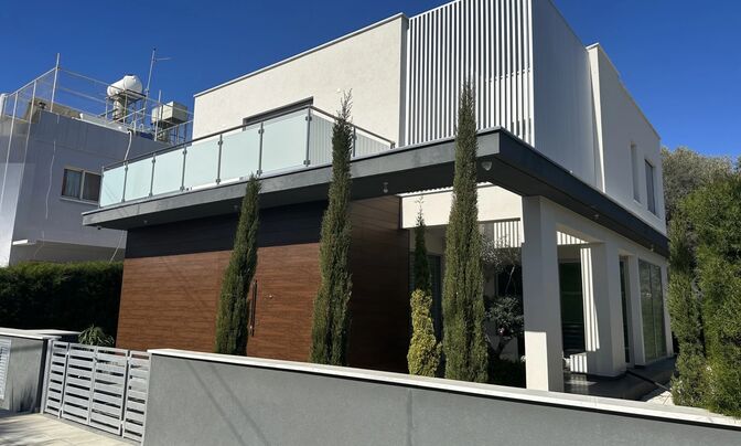 3 Bedrooms Detached house For sale in Limassol