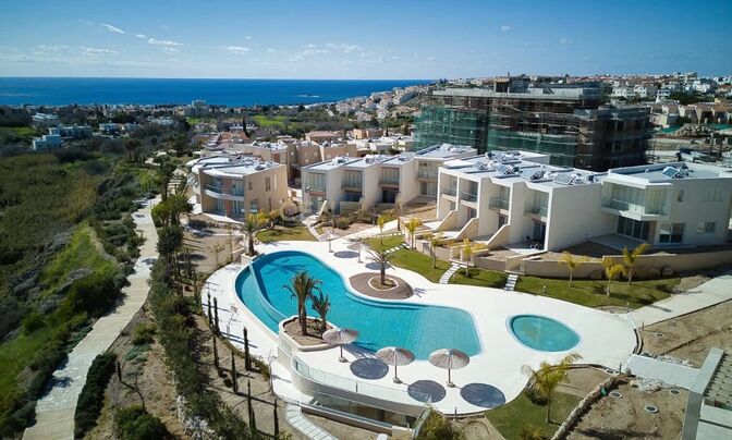 3 Bedroom Apartment For Sale in Chlorakas , Pafos
