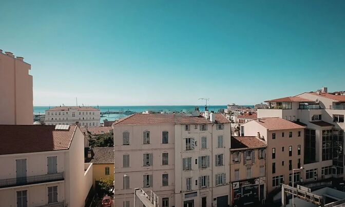 House Petit Juas