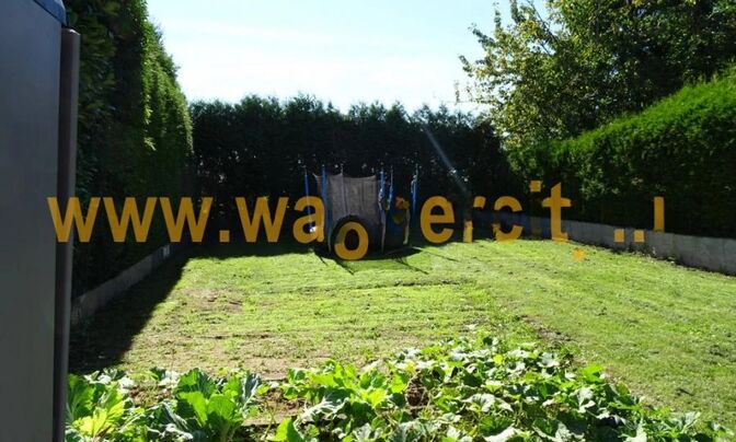 Triplex 6 bedrooms for sale in Niederfeulen