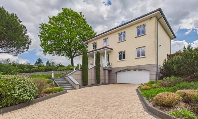 Villa 3 bedrooms for sale in Kahler