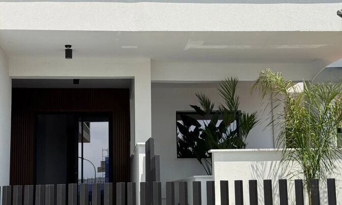 3 Bedroom Ground Floor Apartment with Garden in Limassol, Germasogeia