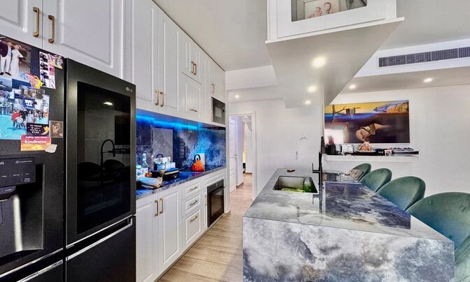 3 Bedrooms Penthouse For sale in Zakaki, Limassol