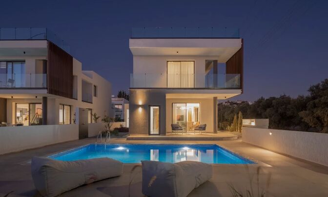 4 Bedroom Villa for Sale in Chlorakas, Pafos