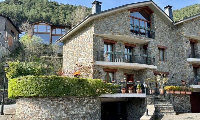 Townhouse for sale in Sispony, 4 bedrooms