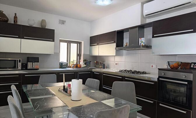 Central San Gwann Apartment