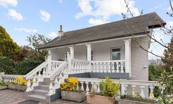 Single house 8 rooms