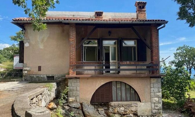 Семейный дом 140 м², Центр, Опатия