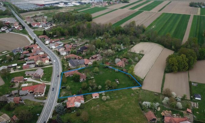 Property, Chrenshovtsi Farm
