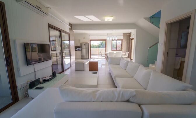 Outstanding 4 Bedroom Villa with a Huge Landscaped Garden in Famagusta, Protaras area