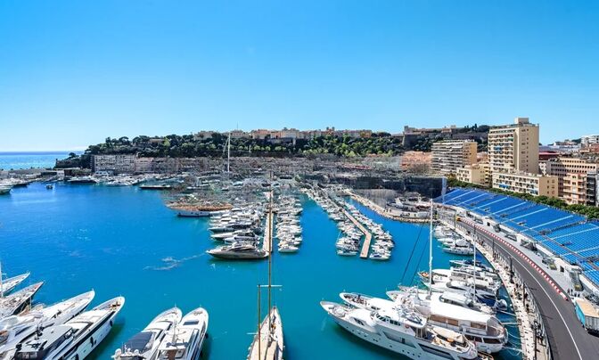 Apartment Monaco, Port