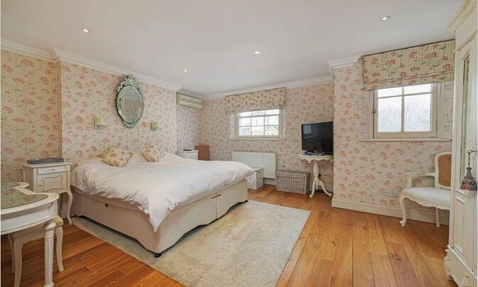 Milborne Grove