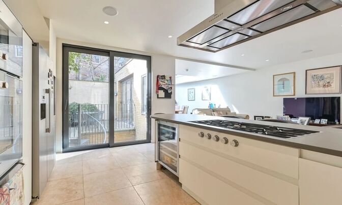 Roland Way, South Kensington