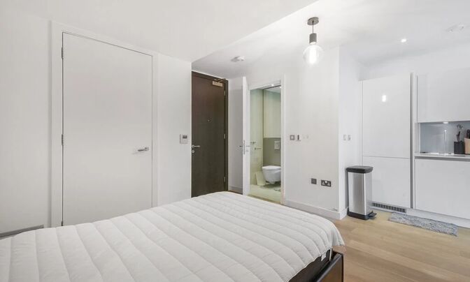 Courtyard Apartments, Avantgarde Place