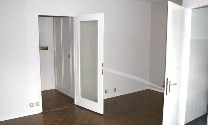 Studio 1 room