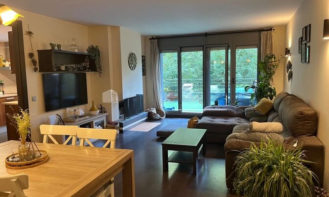 Ground floor with large terrace in peaceful area of Arinsal