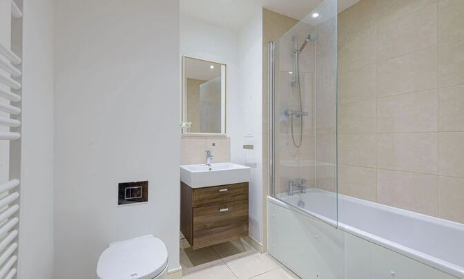 Shearwater Drive, Hendon