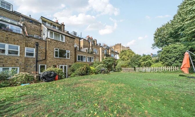 Gauden Road, Clapham