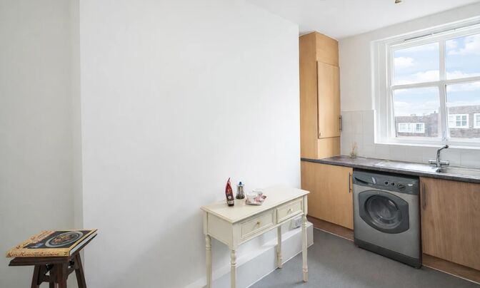 Kinglsley Flat, Old Kent Road, Bermondsey