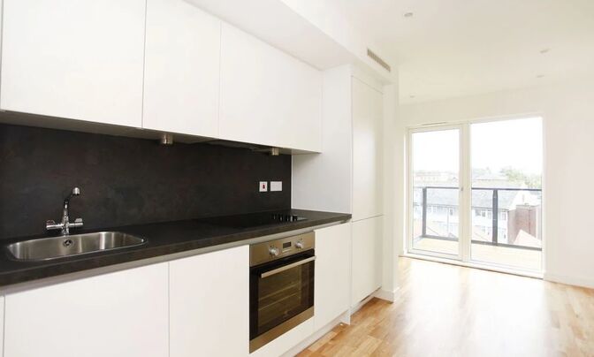 Shearwater Drive, Hendon