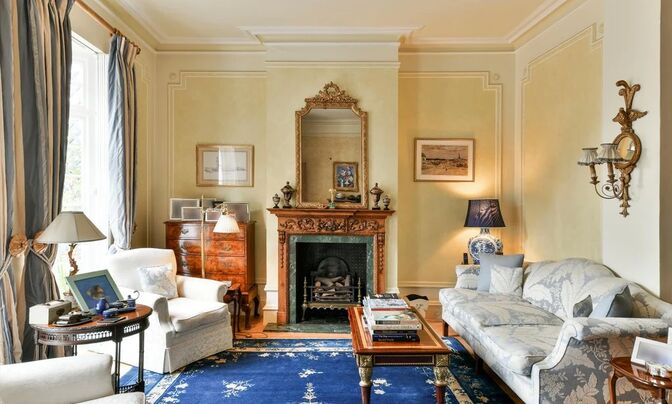 Ovington Square, Knightsbridge
