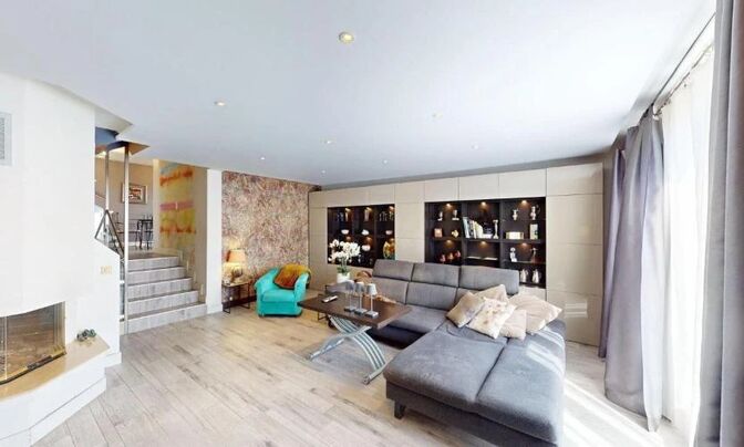 Row house 7 rooms