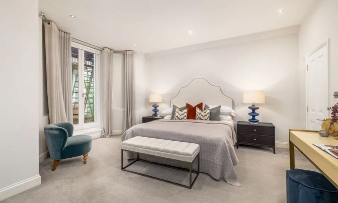 48 Draycott Place, Chelsea