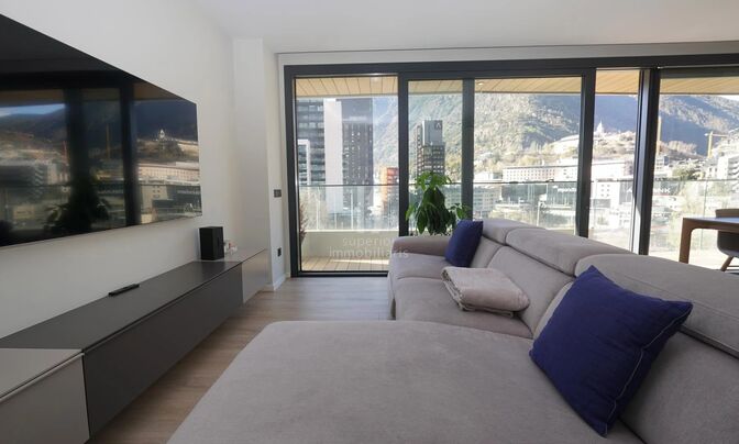 Apartment for sale in Escaldes Engordany, 3 bedrooms