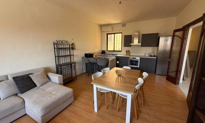 Central Naxxar Apartment