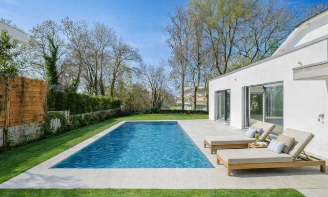 Villa 9 rooms