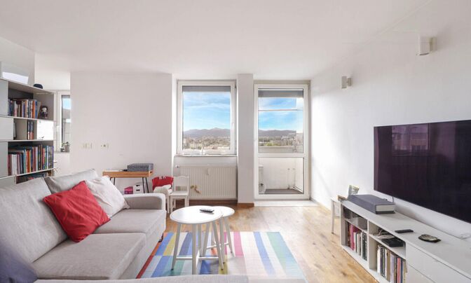 Apartment, 3 rooms, Linhartova