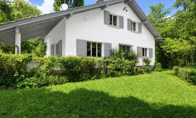 Single house 8 rooms