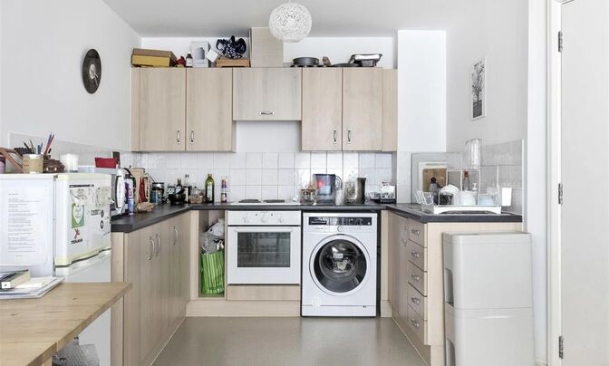 1 Salamanca Place, Vauxhall