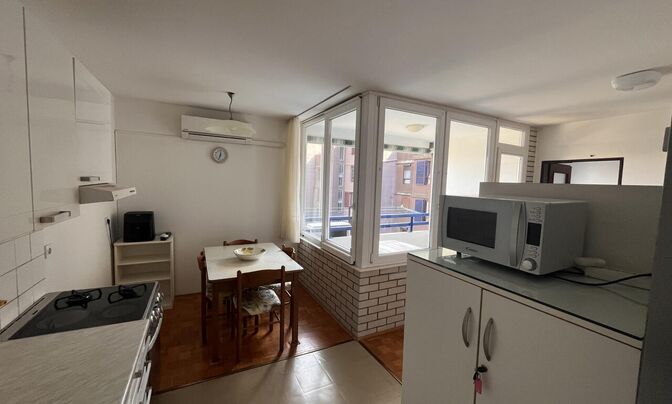 Apartment with 3 or 5 rooms in Izola Livade