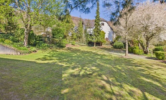 Detached house 5 bedrooms for sale in Schrassig