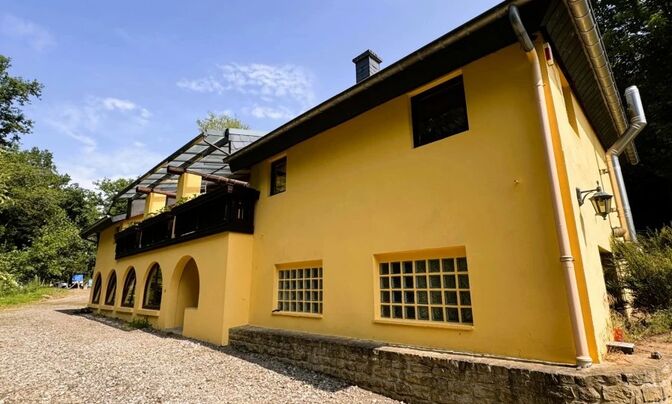 Detached house 4 bedrooms for sale in Heffingen