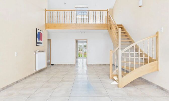 Apartment 4 bedrooms for sale in Sandweiler