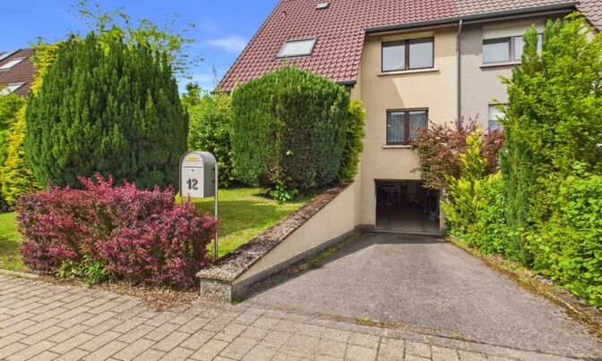 Semi-detached house 3 bedrooms for sale in Strassen