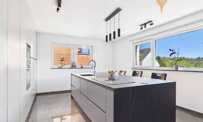 Detached house 4 bedrooms for sale in Hobscheid