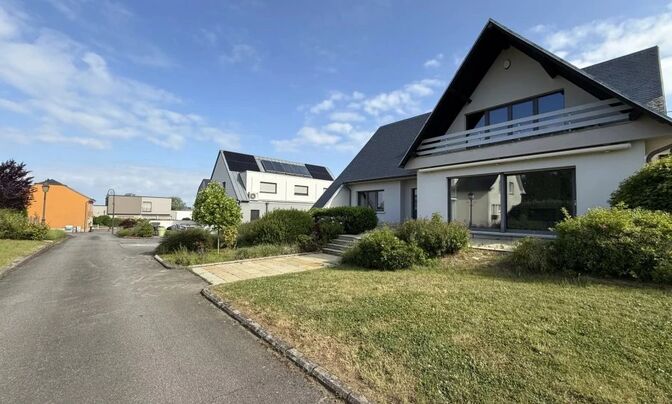 Detached house 5 bedrooms for sale in Kehlen