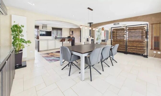 Detached house 3 bedrooms for sale in Garnich