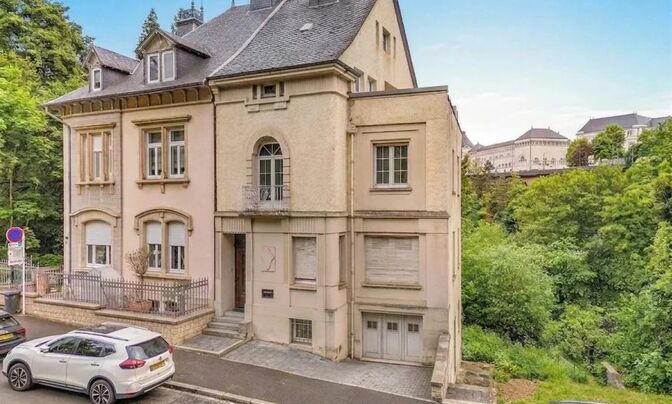 Detached house 6 bedrooms for sale in Luxembourg-Centre ville
