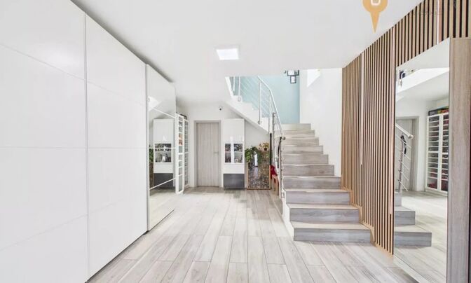 Semi-detached house 4 bedrooms for sale in Wecker