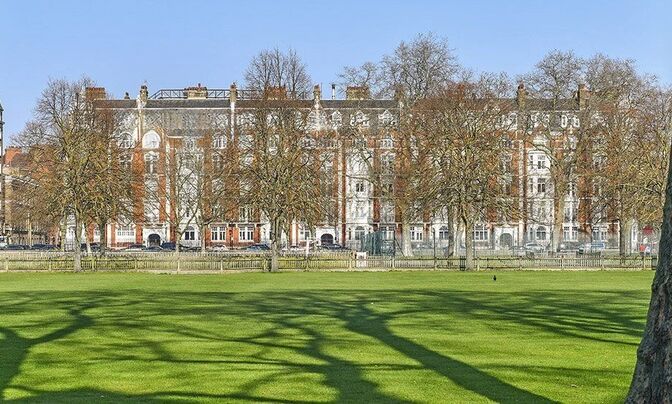 Burton Court, Franklin's Row, Chelsea