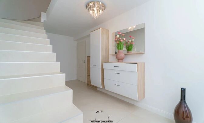 Semi-detached house 5 bedrooms for sale in Bascharage