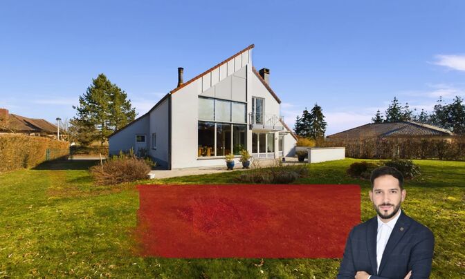 House 5 bedrooms for sale in Schrassig