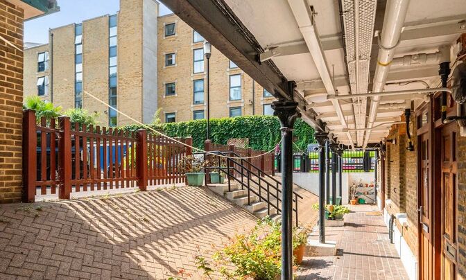 Gatliff Close, Pimlico